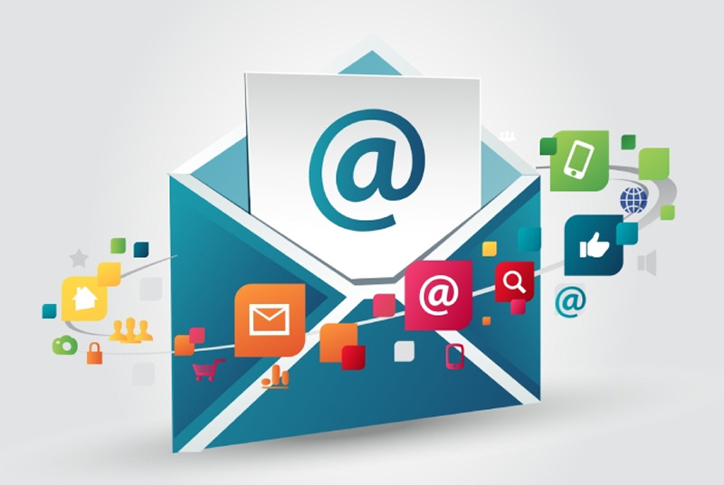 tài khoản email và gmail có giống nhau không